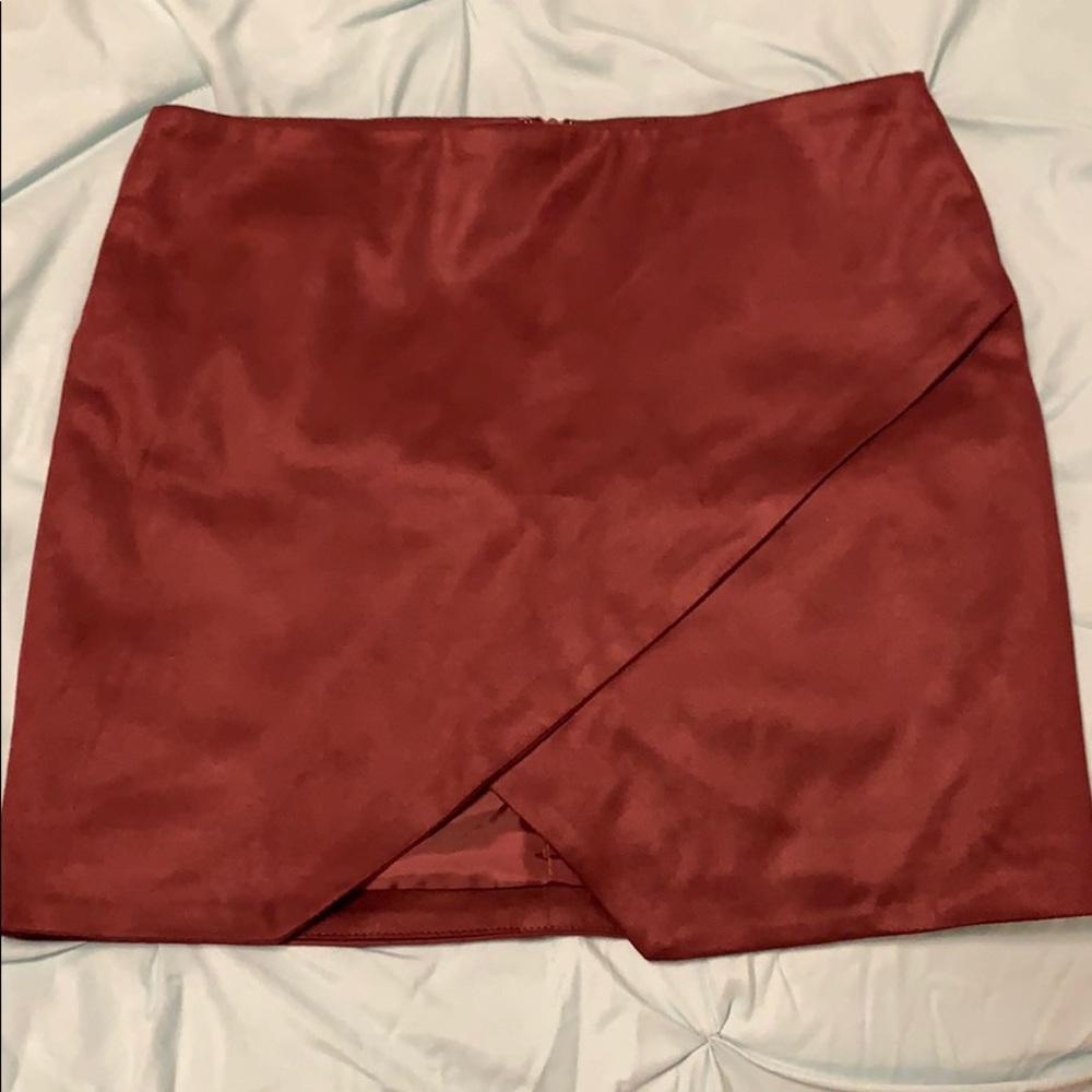 Burgundy Giani Bernini mini skirt